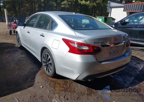 2018 Nissan Altima 2.5 Sv z USA, uszkodzony, nr VIN 1N4AL3APXJC264440